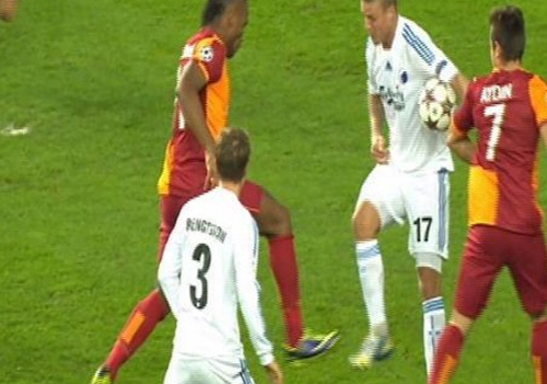 Galatasaraylıları çıldırtan pozisyon Galatasaraylıları çıldırtan pozisyon