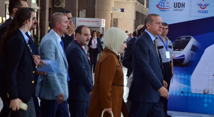 YHT, ilk seferi başladı YHT, ilk seferi başladı