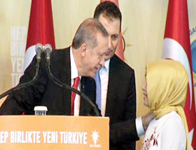 Erdoğan'ın manevi kızları Erdoğan'ın manevi kızları