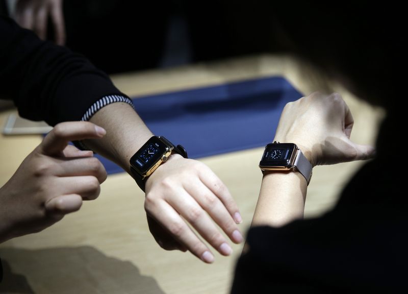 Apple bombayı patlattı! İşte Apple Watch'i teknik özellikleri ve görünümü Apple bombayı patlattı! İşte Apple Watch'i teknik özellikleri ve görünümü
