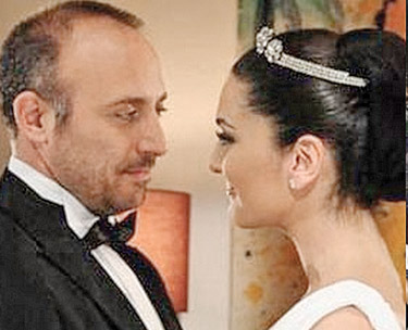 Dizi setinden nikah masasına... Dizi setinden nikah masasına...