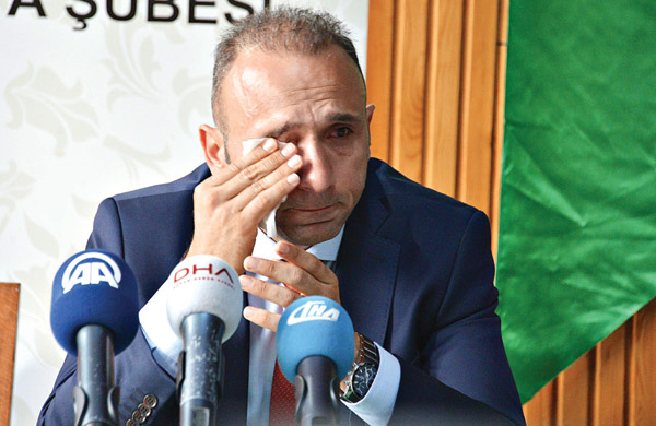 Olay hakem Deniz Çoban gazetemize konuştu: Soyunma odasından kaçtım Olay hakem Deniz Çoban gazetemize konuştu: Soyunma odasından kaçtım
