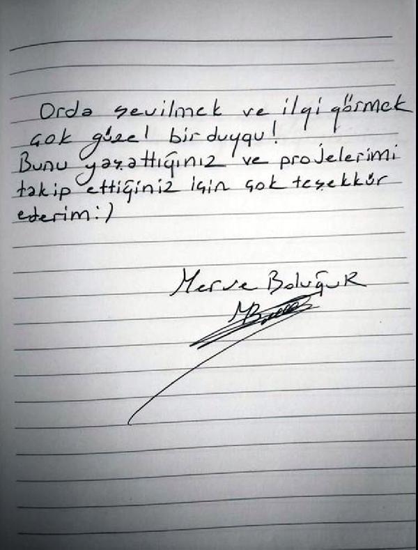 Merve Boluğur'dan Arap hayranlarına teşekkür Merve Boluğur'dan Arap hayranlarına teşekkür