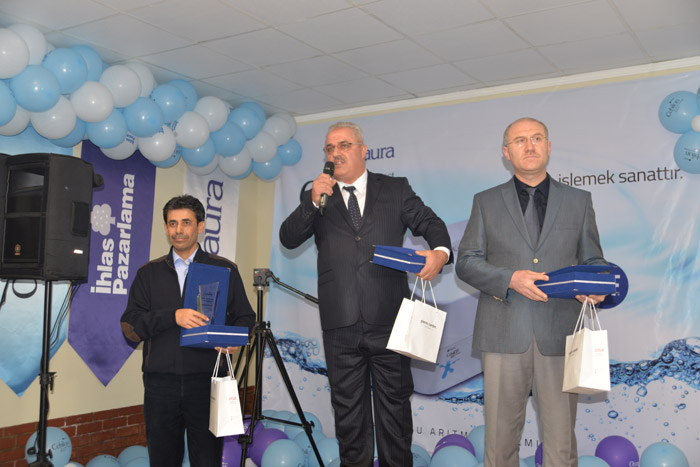 İhlas Pazarlama satış şampiyonlarını ödüllendirdi İhlas Pazarlama satış şampiyonlarını ödüllendirdi