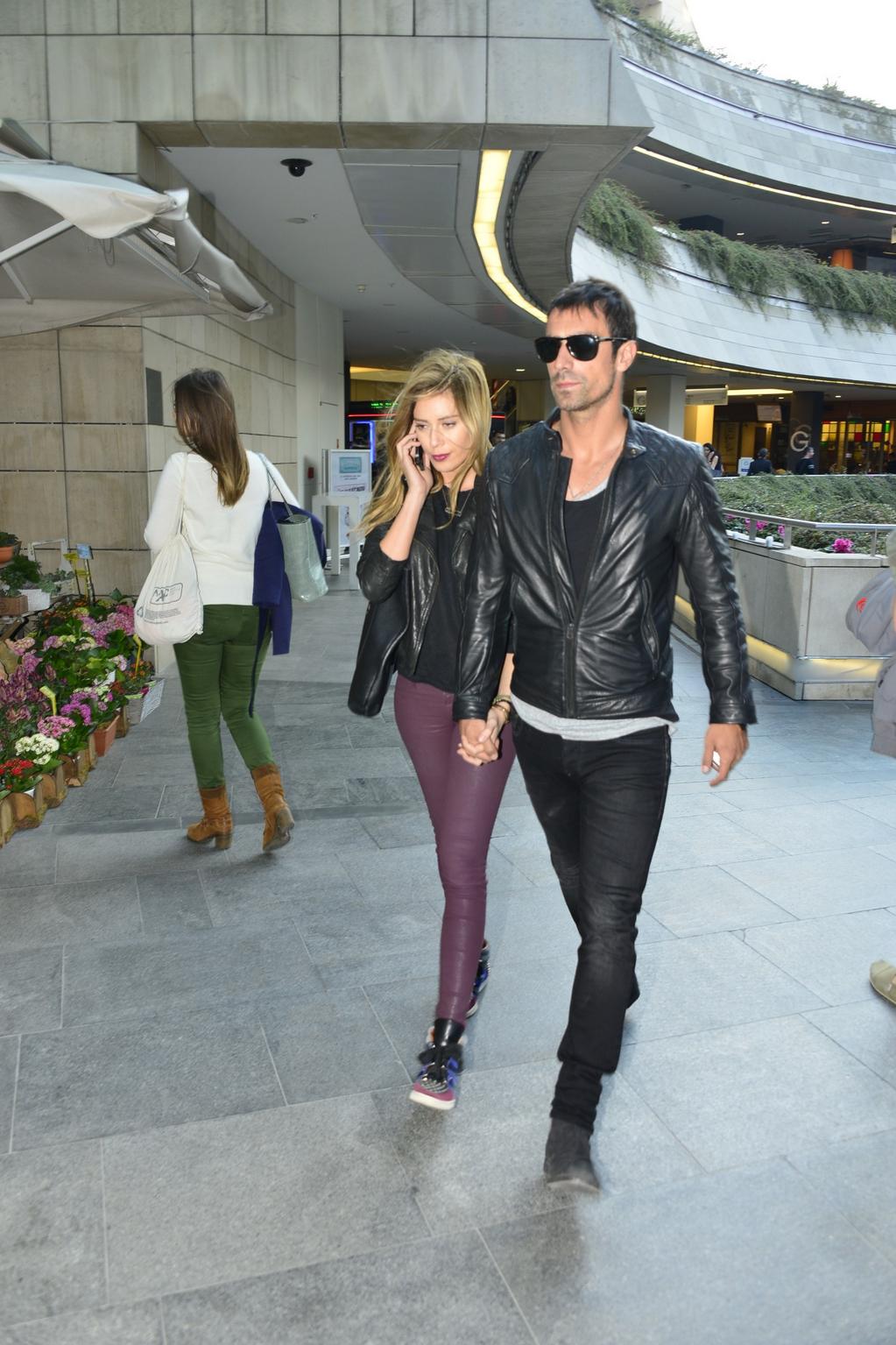 İbrahim Çelikkol 'ayrılık' iddialarını bu fotoğrafla doğruladı! İbrahim Çelikkol 'ayrılık' iddialarını bu fotoğrafla doğruladı!