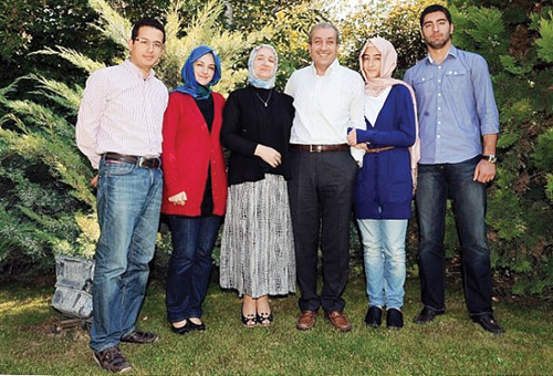 Siyasetçi babaların sanatçı oğulları Siyasetçi babaların sanatçı oğulları